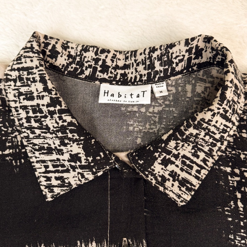 Habitat Women's Medium Lagenlook Tunic Top Black Beige Abstract Button Shirt EUC - Picture 4 of 12